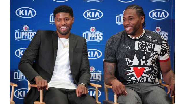 内马尔回应夜店传闻，坦言膝伤恢复艰难获心理援助（内马尔回应夜店传闻：直言膝伤复健艰难，已接受心理支持）