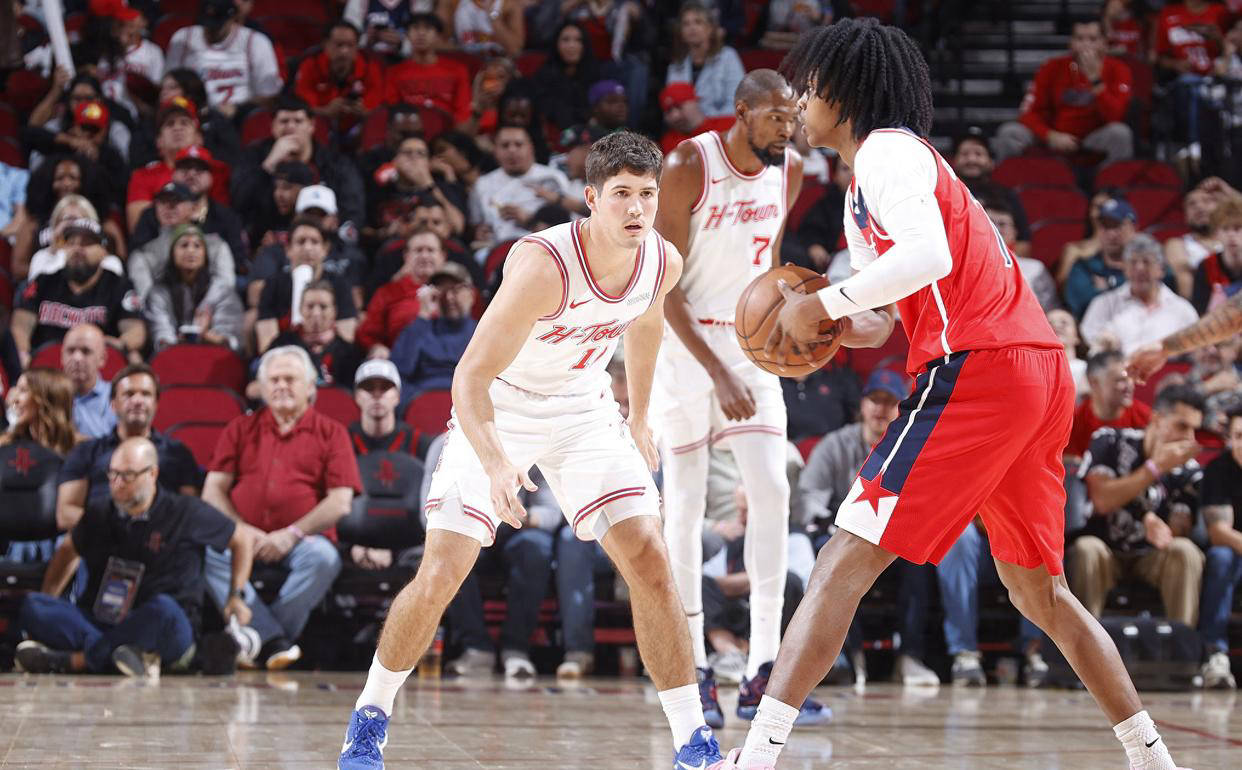 米体：弗拉霍维奇和加蒂今天分别在伦敦和里昂接受手术（米体：弗拉霍维奇与加蒂今日分别在伦敦与里昂完成手术）