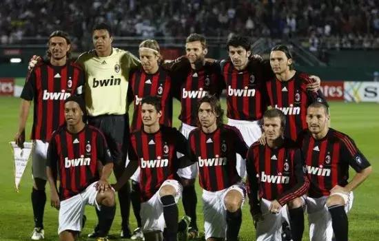 记者：莫兰特大概率留队，森林狼将控卫补强目标转向欧文（记者：莫兰特大概率留守，森林狼控卫补强转而瞄准欧文）