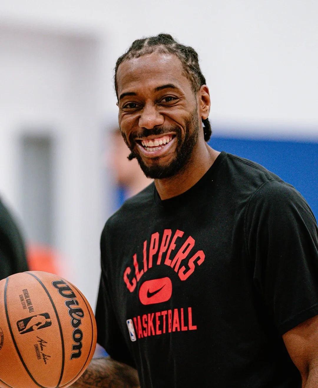 乌姆蒂蒂谈抑郁症和心理健康：“最重要的是敞开心扉”（乌姆蒂蒂谈心理健康与抑郁：关键是勇于敞开心扉）