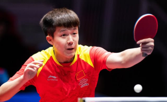 展现出对场 展现出对场